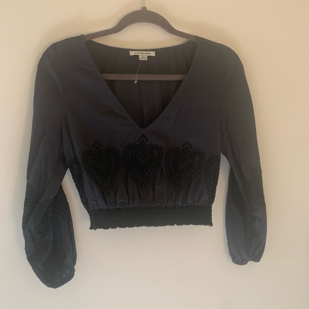 Embroidered 3/4 sleeve cropped blouse
